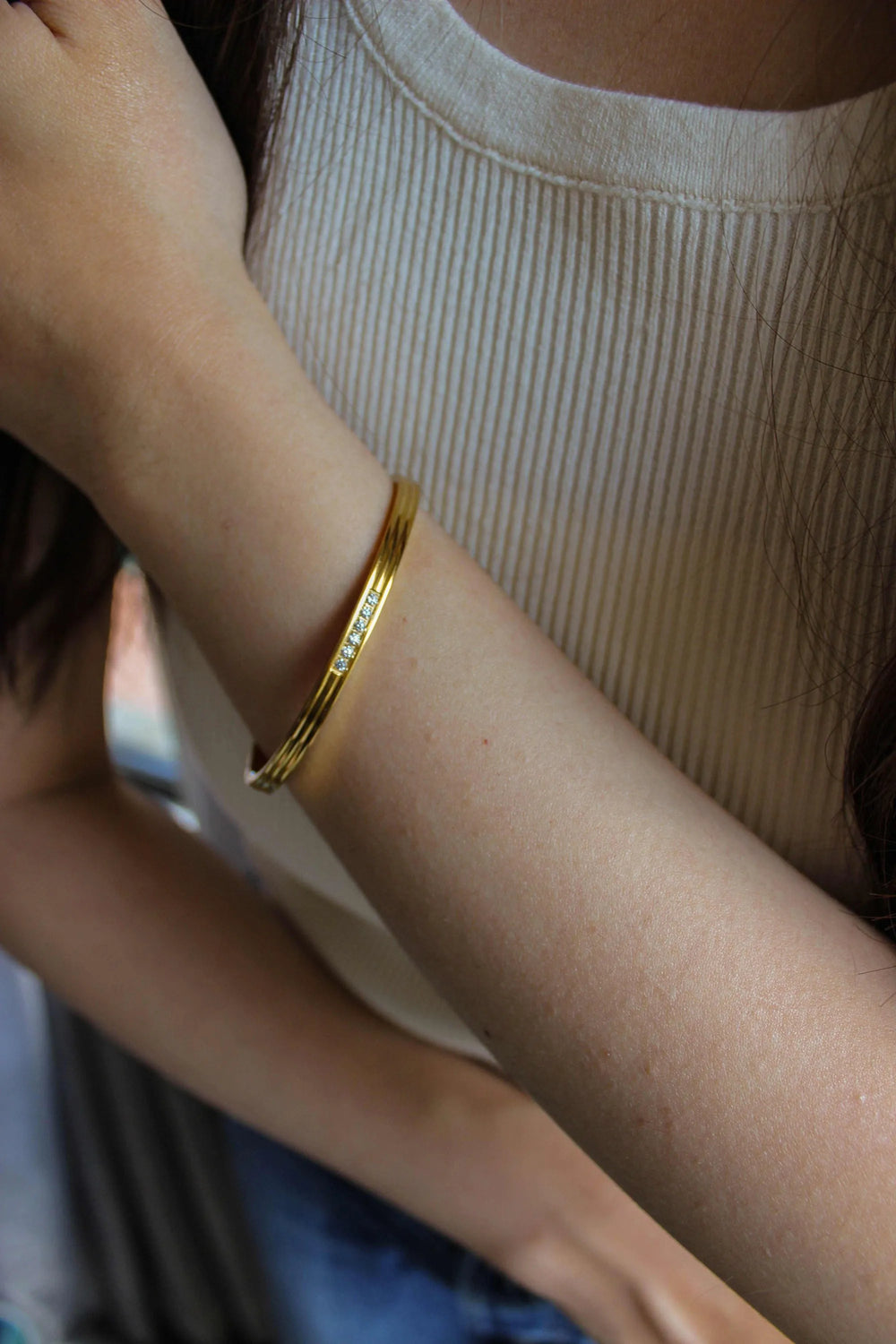 Sillon Crystal 18ct Gold Plated Bangle
