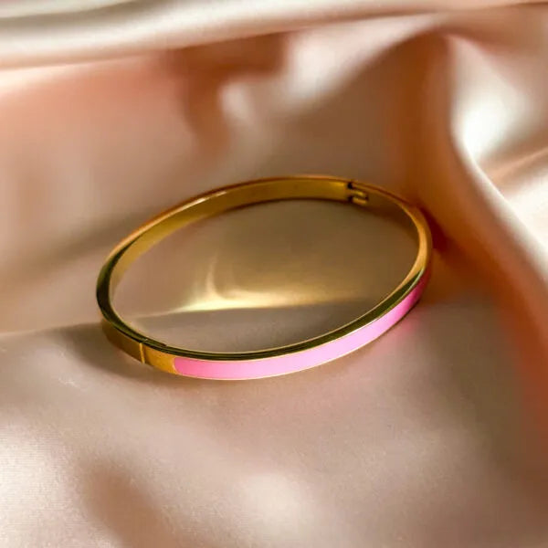 Pétale Rose Enamel 18ct Gold Plated Bangle