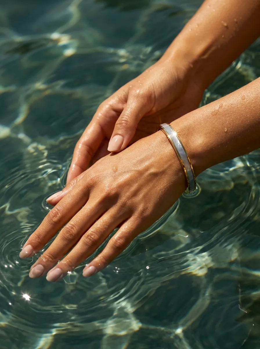 Blanc Enamel 18ct Gold Plated Bangle