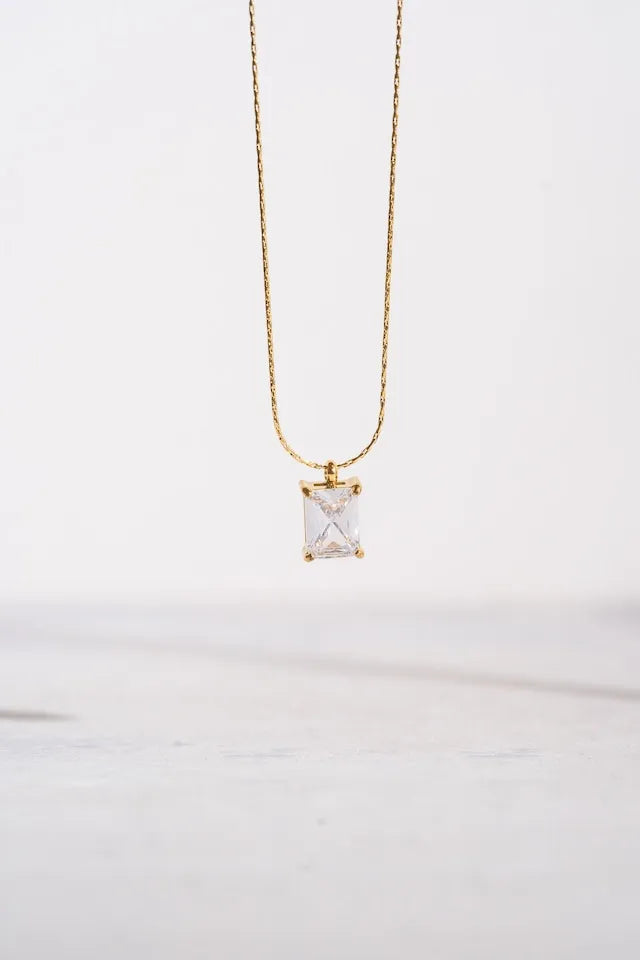 Blanche Diamant Pendant Necklace - 18ct Gold Plated