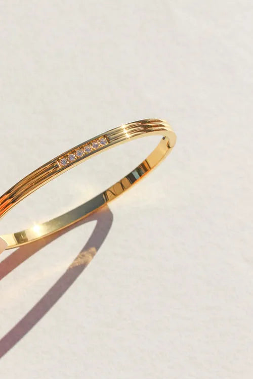 Sillon Crystal 18ct Gold Plated Bangle